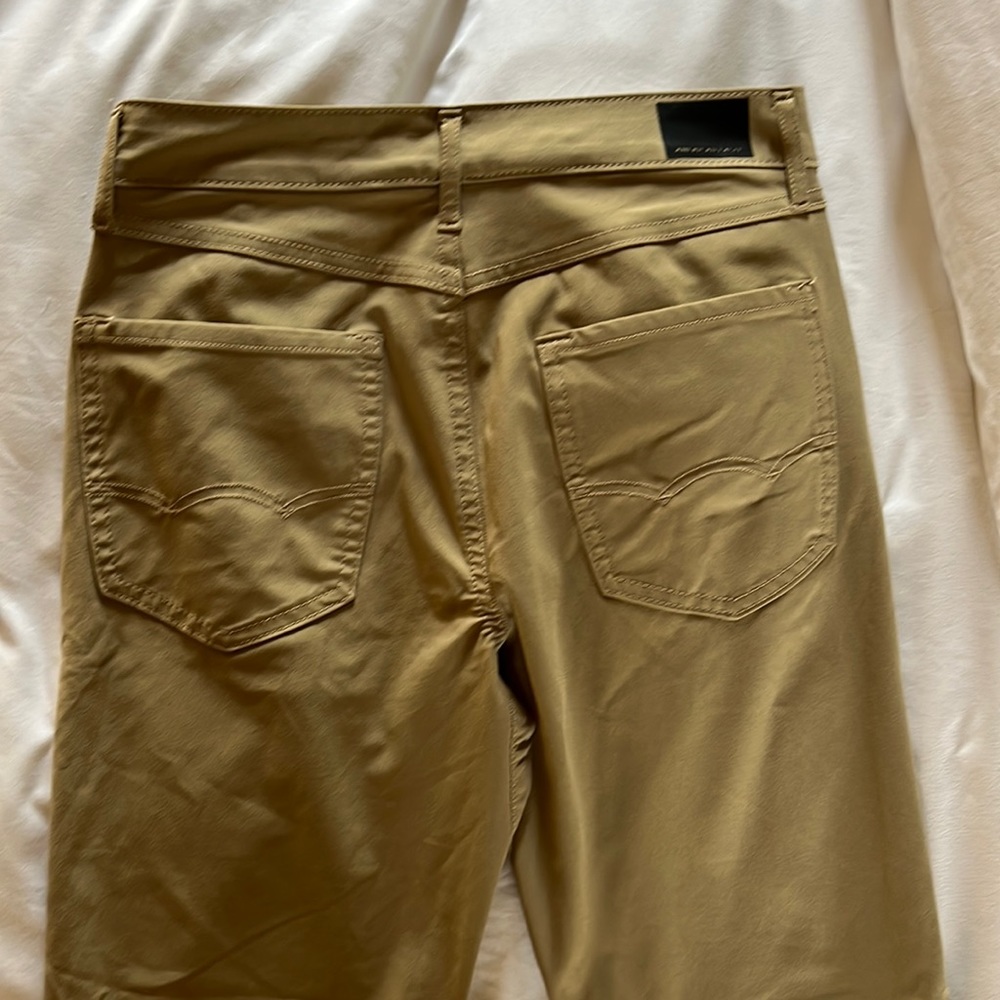 American Eagle khaki, active slacks pants like new.